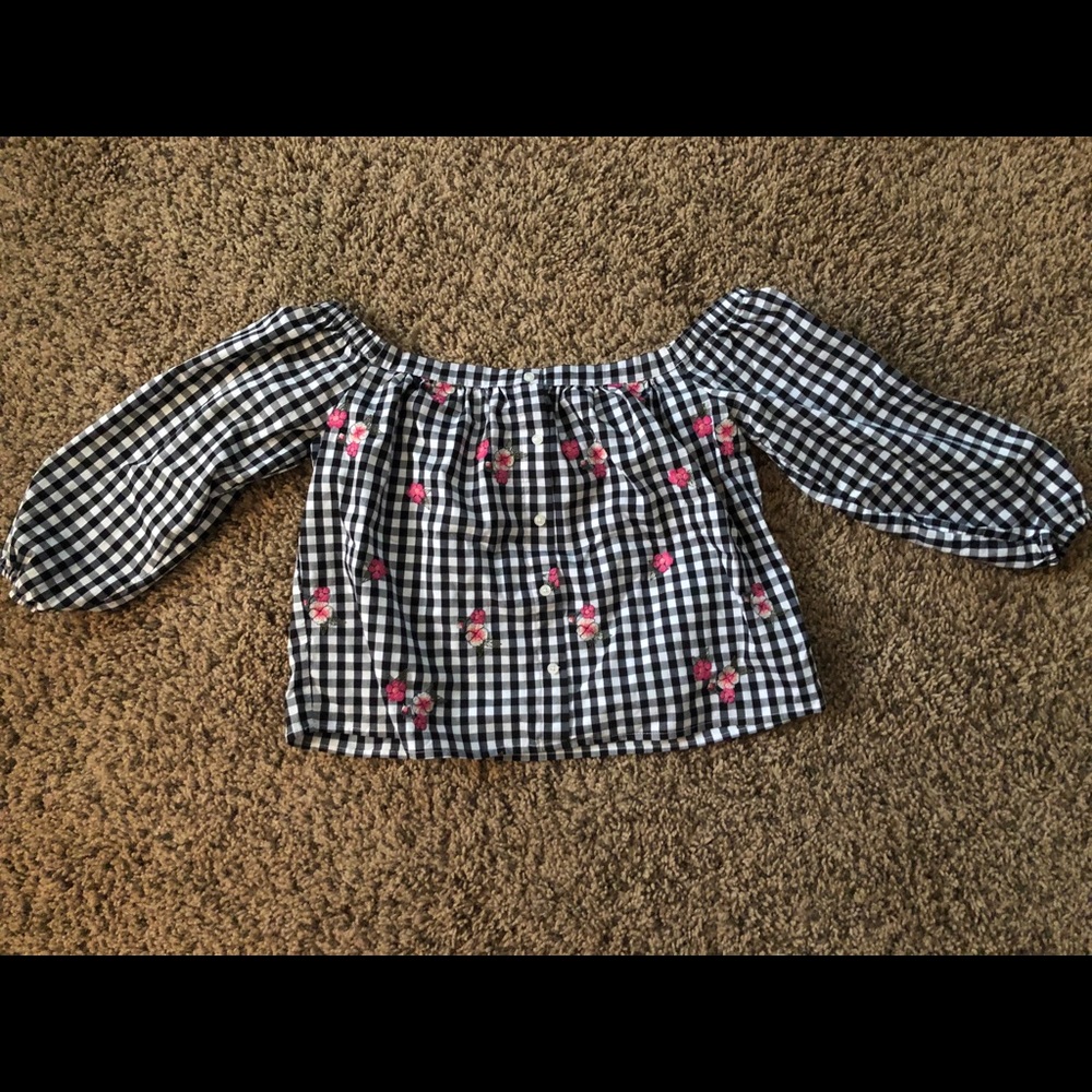 HOLLISTER BUTTON-FRONT OFF-THE-SHOULDER TOP